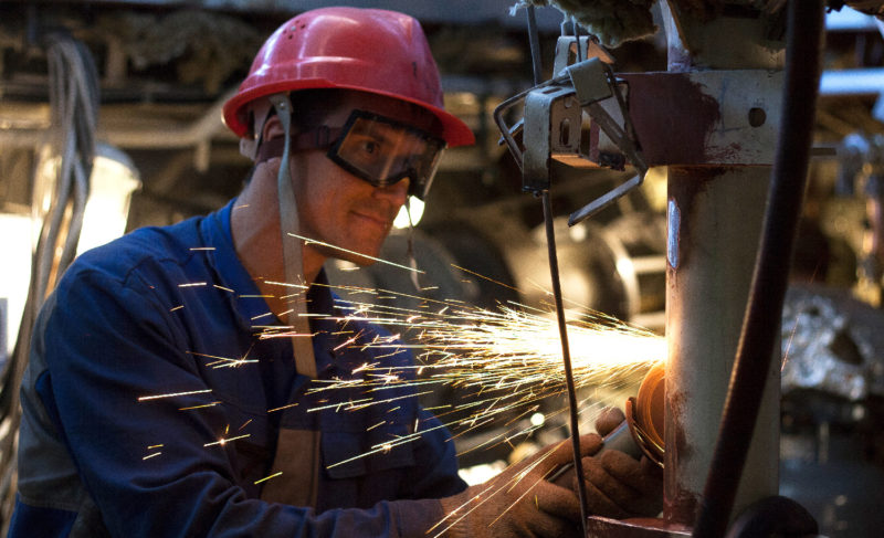 Для профориентации молодёжи в регионе проведут «Неделю открытых дверей»