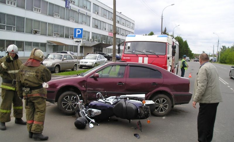 В ДТП на проспекте Генерала Батова пострадал мотоциклист