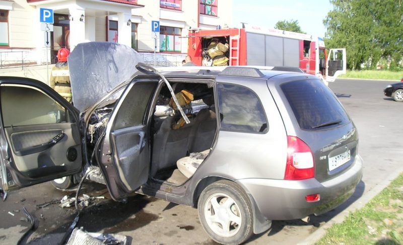 «Горячая» суббота: в Рыбинске сгорели два авто