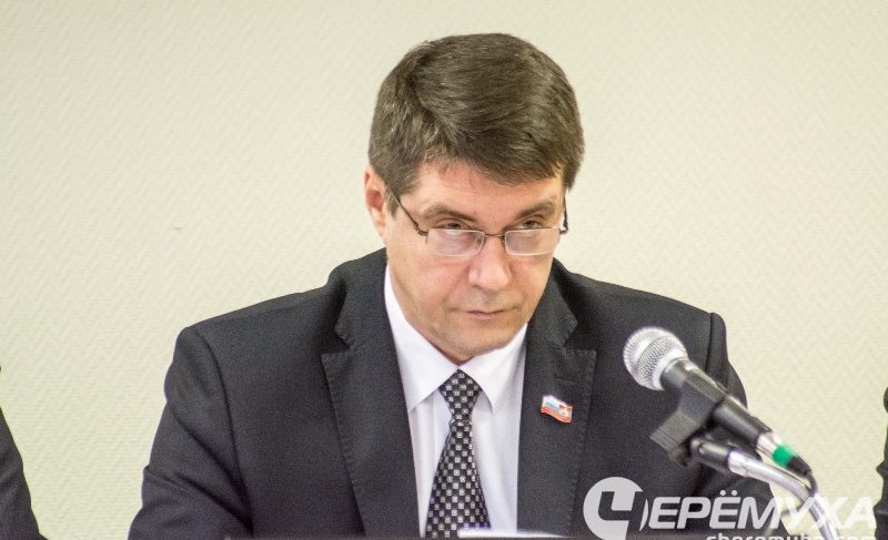 Страсти в Совете: Пахарев назвал Долгова узурпатором