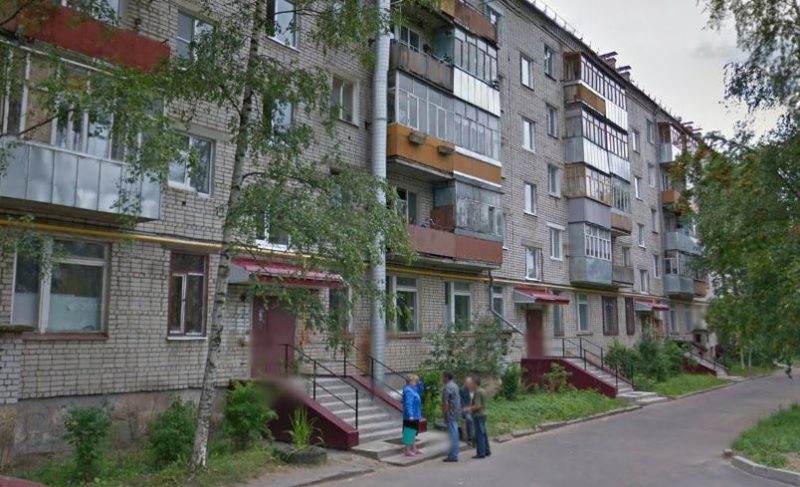 Между ними выросла стена