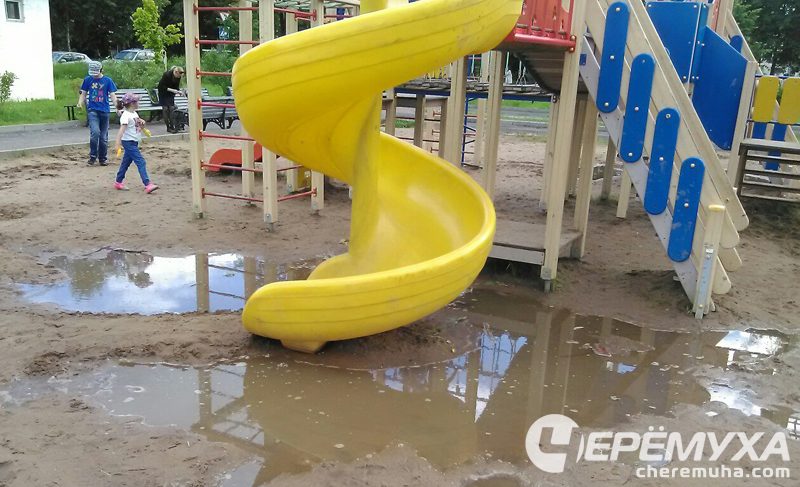 Всё лучшее детям? Как выглядят детские площадки в городе