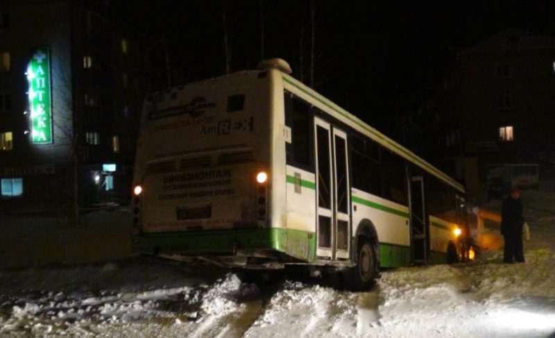 Пешеход и пассажир: в двух ДТП потребовались помощь медиков