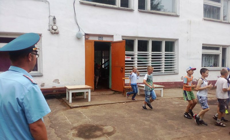 Из рыбинского лагеря эвакуировали детей
