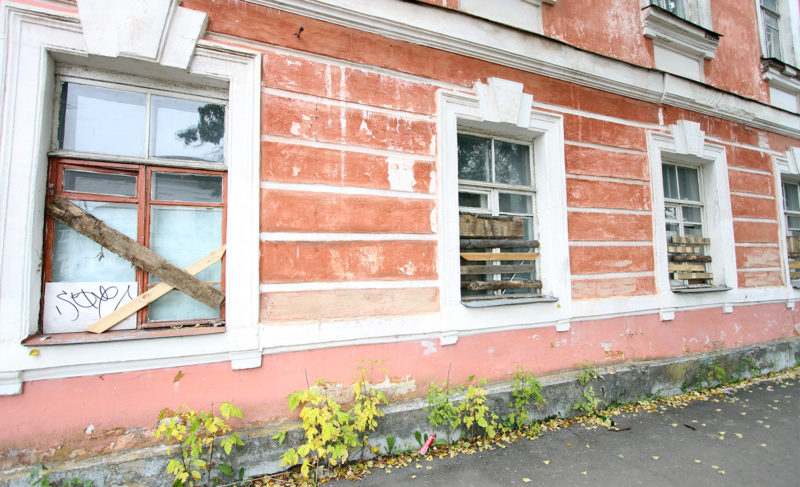 Кто разработает проект для ремонта крыши Мариинской гимназии? После предыдущего аукциона цена ощутимо выросла