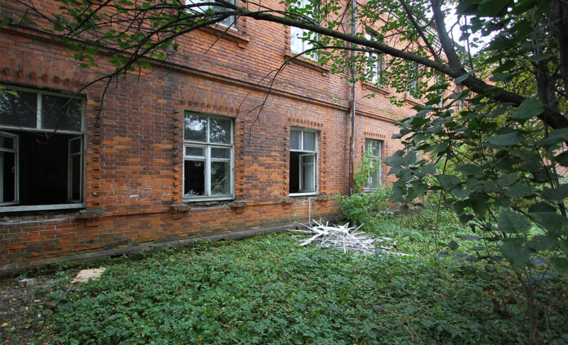 В Рыбинске приступили к консервации здания бывшей гимназии