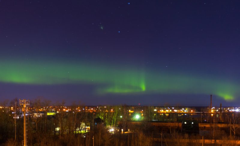Полярное сияние осветило Рыбинск. Фото