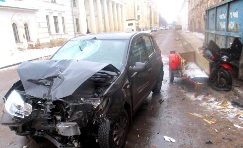 Погиб мотоциклист; «Правда о бизнесе»; новые ограждения на Волжской набережной: новости первого декабря