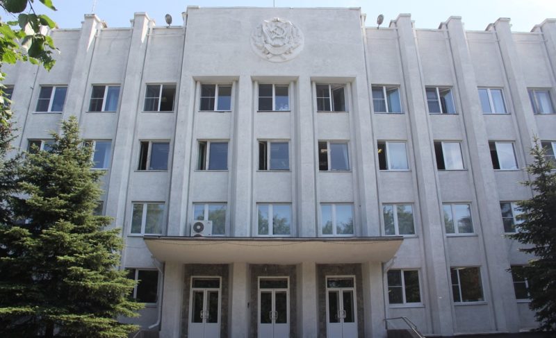 «Ажиотаж рождает дефицит и повышение цен». Представители местной власти о ситуации с коронавирусом