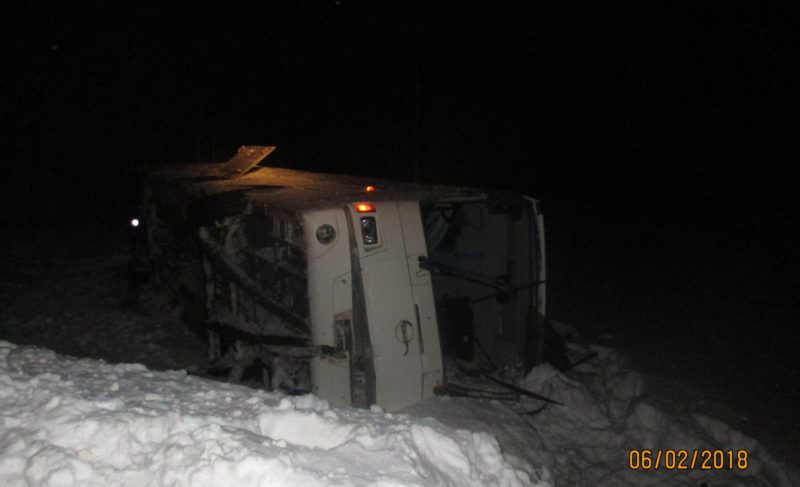 В ДТП с рейсовым автобусом пострадали шесть человек