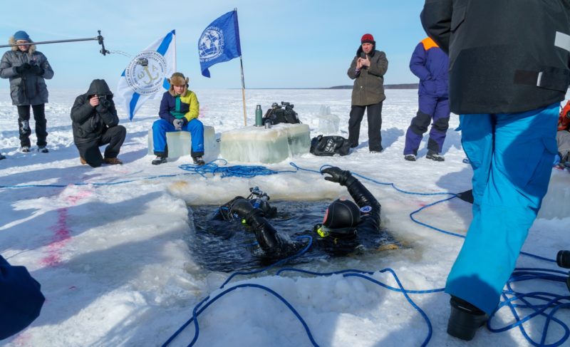 Работа водолазов-исследователей под Рыбинском. Фоторепортаж Александра Коллякова