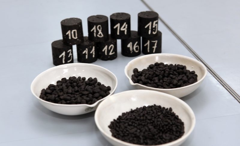 Студент из Ярославля разработал сверхпрочный асфальт. С отходами в составе