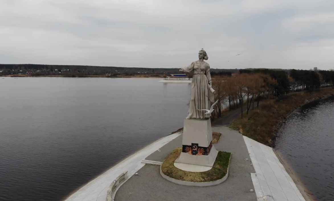 Скульптуру «Мать-Волга» сняли с квадрокоптера. На видео можно рассмотреть  детали монумента | Черёмуха