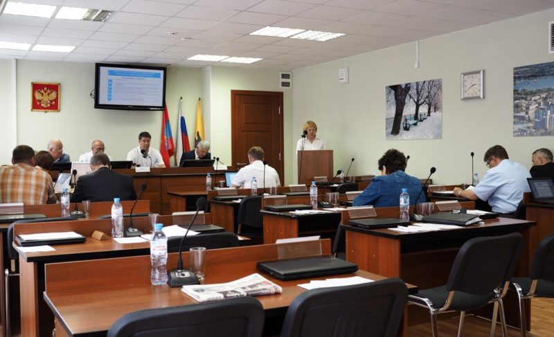 «Кворум есть, начнём работать». Рыбинские депутаты едва не сорвали работу комиссий