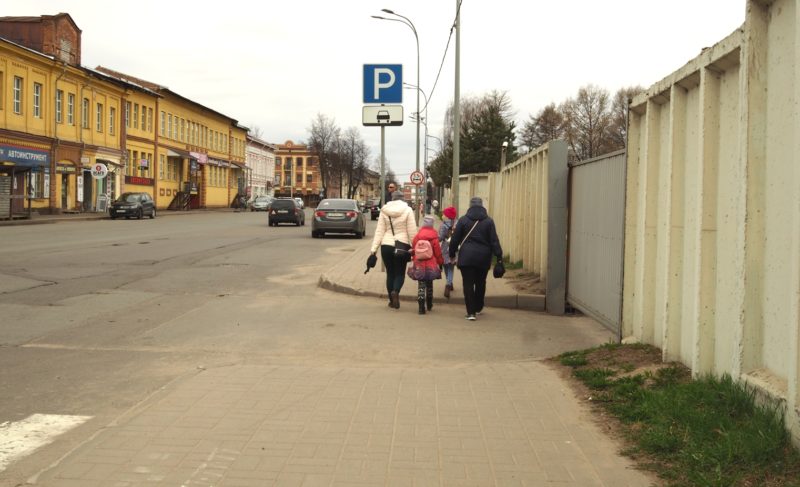 Вячеслав Соколов из Рыбинска предложил восстановить липовую аллею на Волжской набережной. Что говорят в администрации?