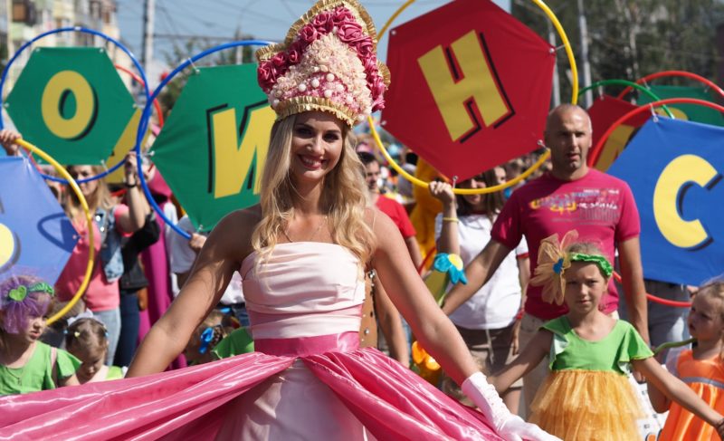 Цирк горных канатоходцев, карнавал и фестивали: как Рыбинск отпразднует День города