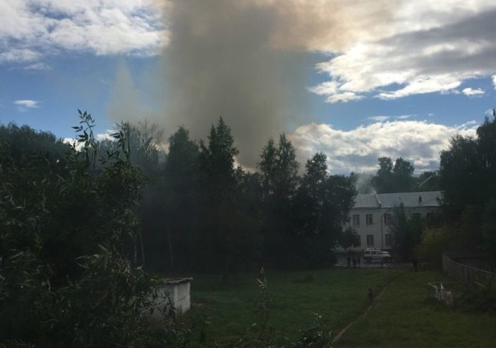 В Волжском горело здание, в котором находится отделение полиции