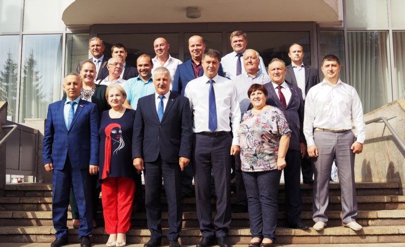 Третий созыв Муниципального Совета завершил работу. Депутаты подкорректировали бюджет и поговорили о видеонаблюдении