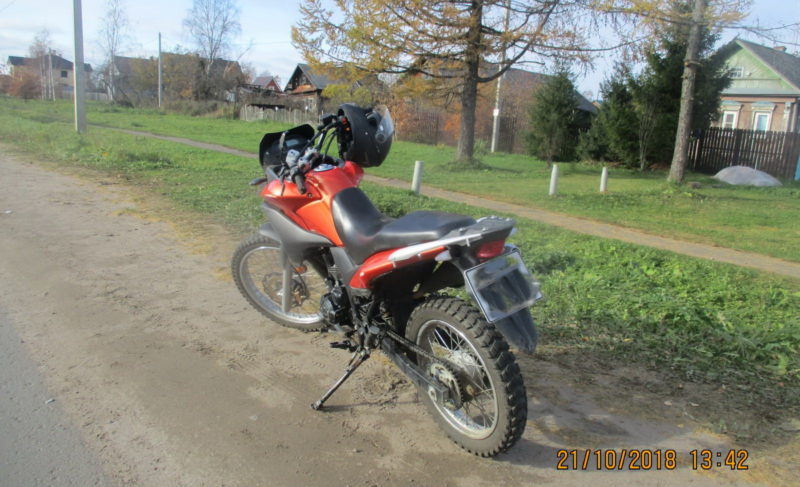 Несовершеннолетний мотоциклист сбил пешехода