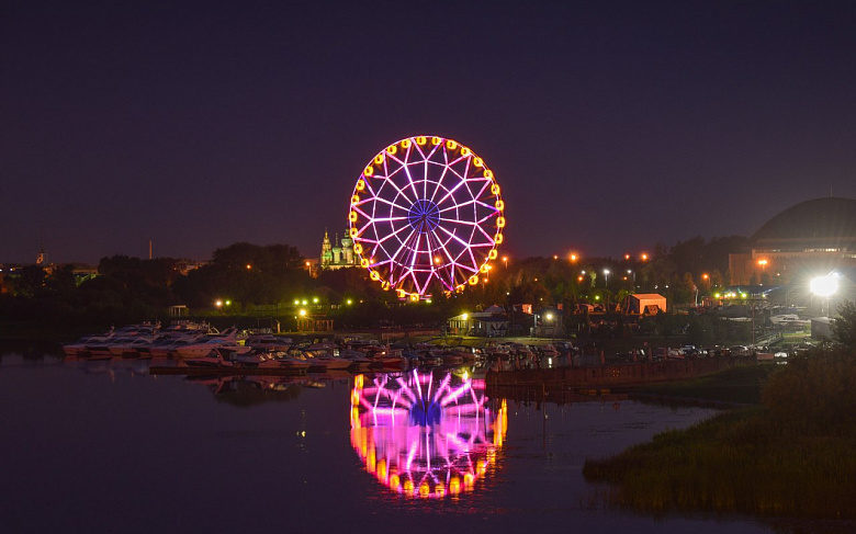 Ярославское колесо обозрения попало в Книгу рекордов России, благодаря иллюминации