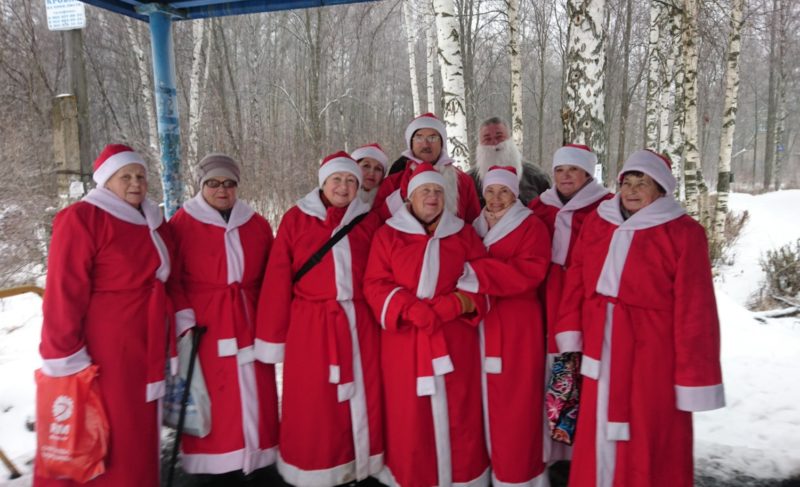 Новогоднее настроение: рыбинцы провели флешмоб в общественном транспорте