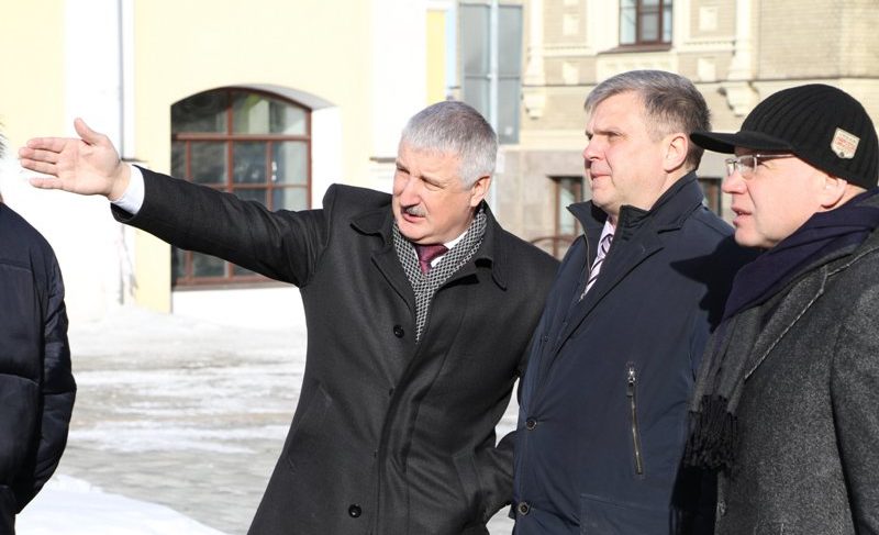 Визит председателя Облдумы: Добряков рассказал Константинову о желании отремонтировать Аллею Славы