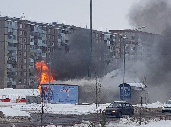 Возле ТРЦ «Виконда» горела будка проката коньков