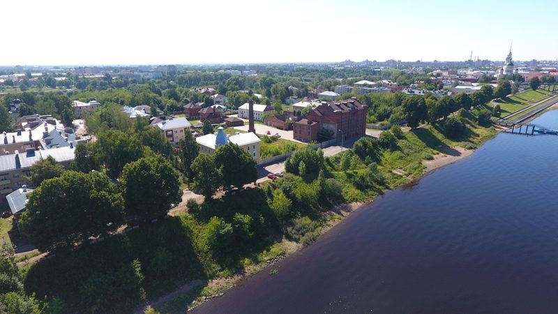 Добряков о берегоукреплении в Казанском микрорайоне: лестницы — восстановят, липы — сохранят