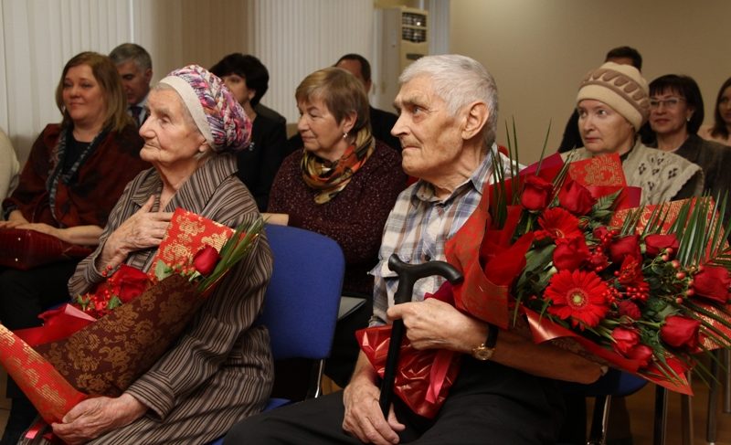 Четверо ветеранов Великой Отечественной получили жилищные сертификаты