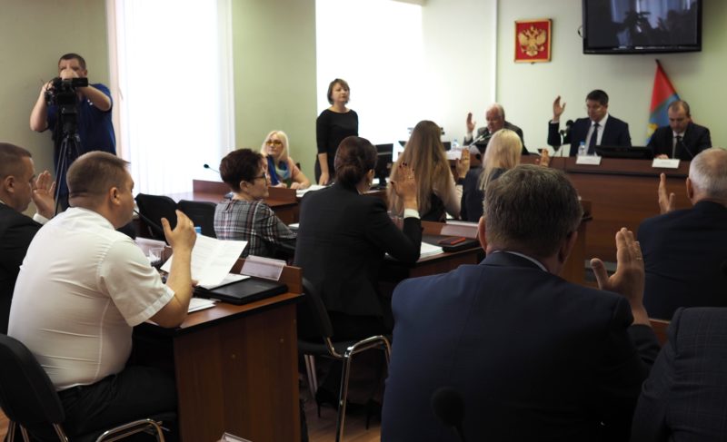 Почётный гражданин и заслуги перед Рыбинском: депутаты распределили городские награды