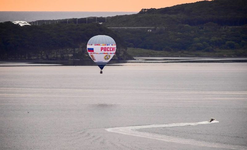 Глава Рыбинска принял участие в проверке снаряжения для нового рекорда Конюхова. И заодно установил рекорд