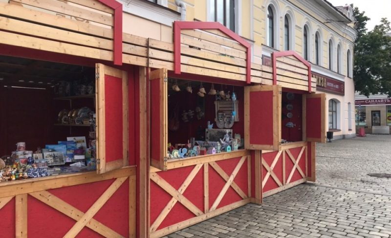 На Красной площади организовали ярмарку. Каков ассортимент товаров?