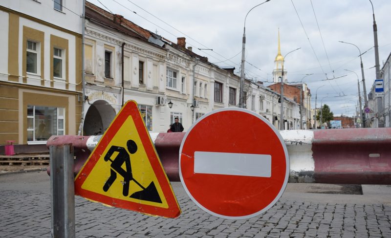 Кто виноват? Срок открытия Крестовой вновь перенесли