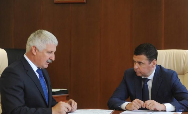 Дмитрий Миронов встретился с Денисом Добряковым. Говорили о берегоукреплении, зарплатах и не только