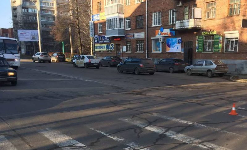 На Герцена под колёса автобуса попала женщина