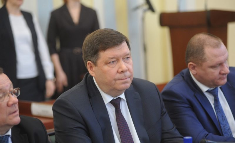 Заместитель из Минздрава и ревизор из МВД: кадровые перестановки в региональном правительстве