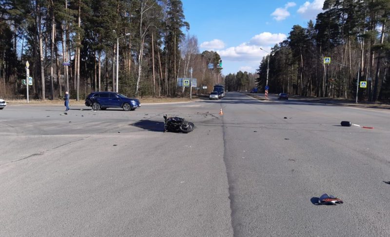 В столкновении на Окружной пострадал мотоциклист