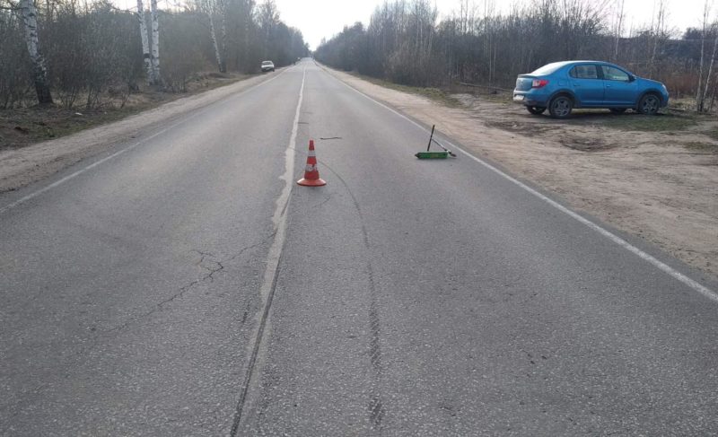 Подростковое ДТП: 15-летний мотоциклист сбил мальчика на самокате