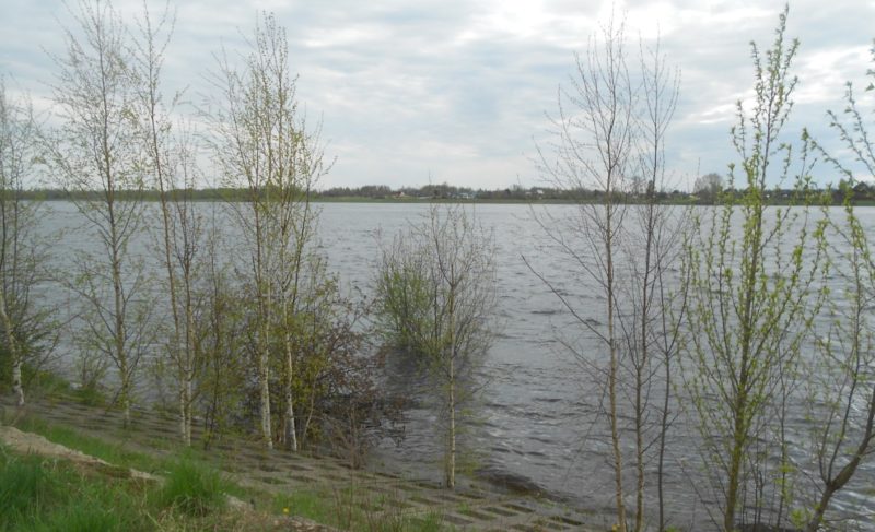 На Рыбинской ГЭС открыли ещё два пролёта водосливной плотины