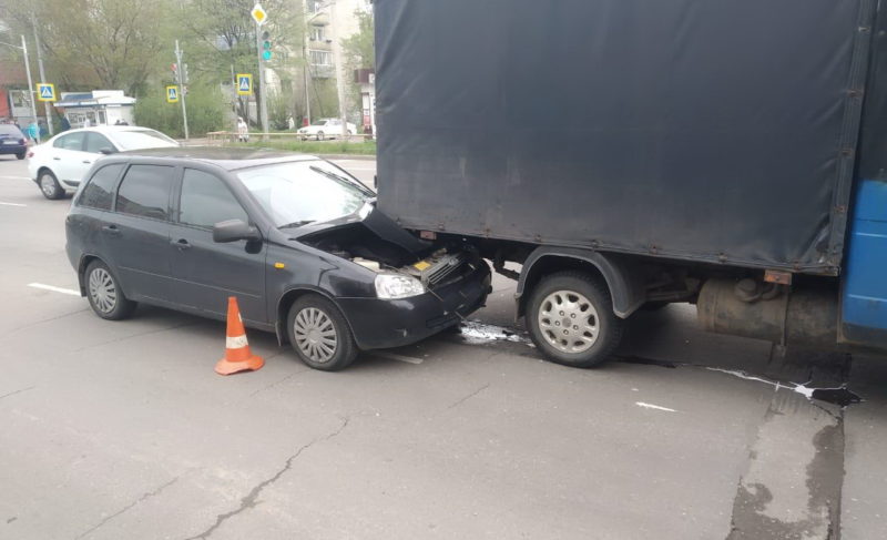 В Рыбинске в тройном ДТП пострадала женщина