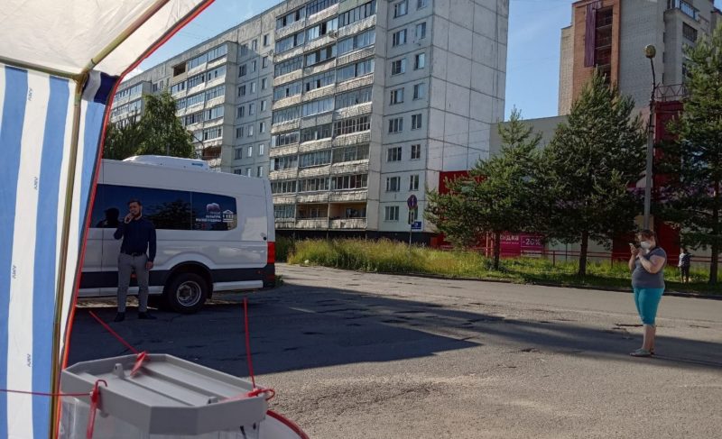 Как в регионе организуют голосование во дворах, на предприятиях и в больницах