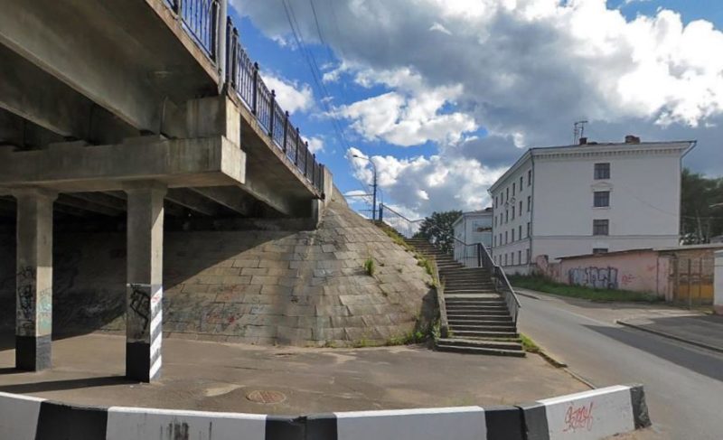 В Рыбинске запланировали ремонт пешеходных лестниц