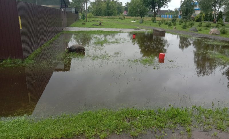 Проблема одна, а решения разные. Как устраняют последствия сильных дождей в частном секторе Рыбинска и района