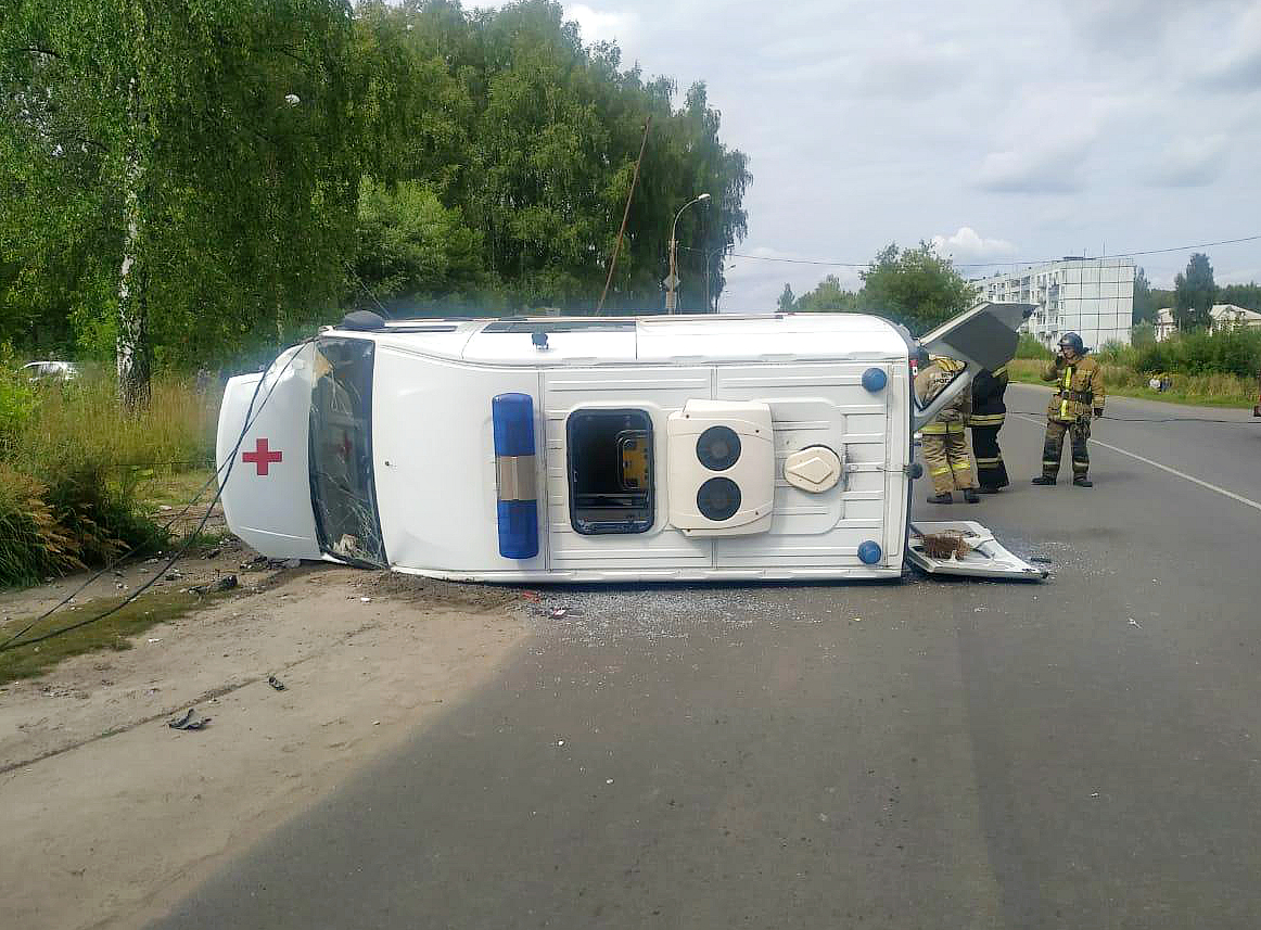 Рыбинца обязали выплатить 250 тысяч за разбитую в ДТП машину скорой помощи  | Черёмуха