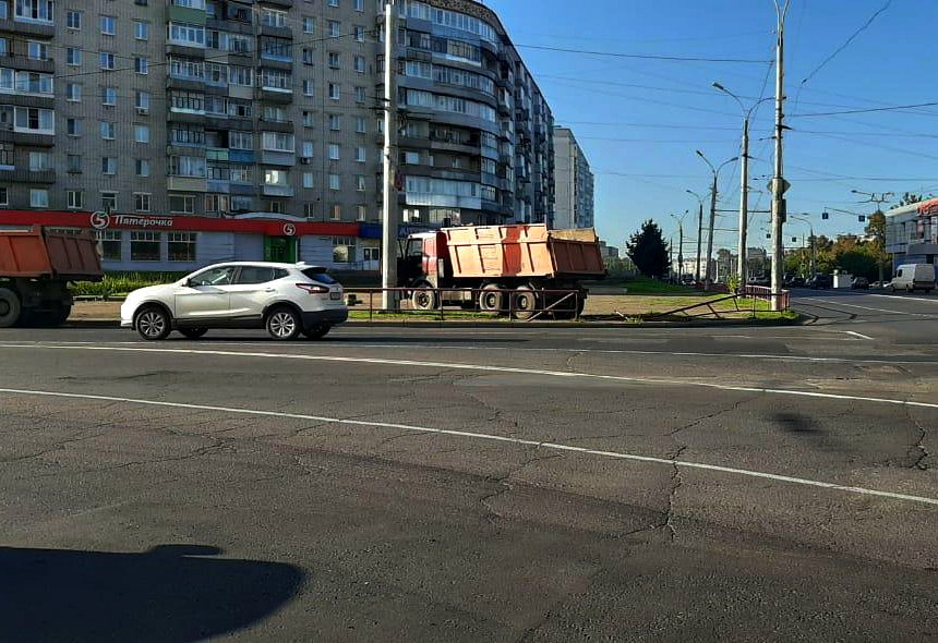 Выехал на тротуар. Сводка происшествий за сутки Рыбинск. Черёмуха Рыбинск новости происшествия.