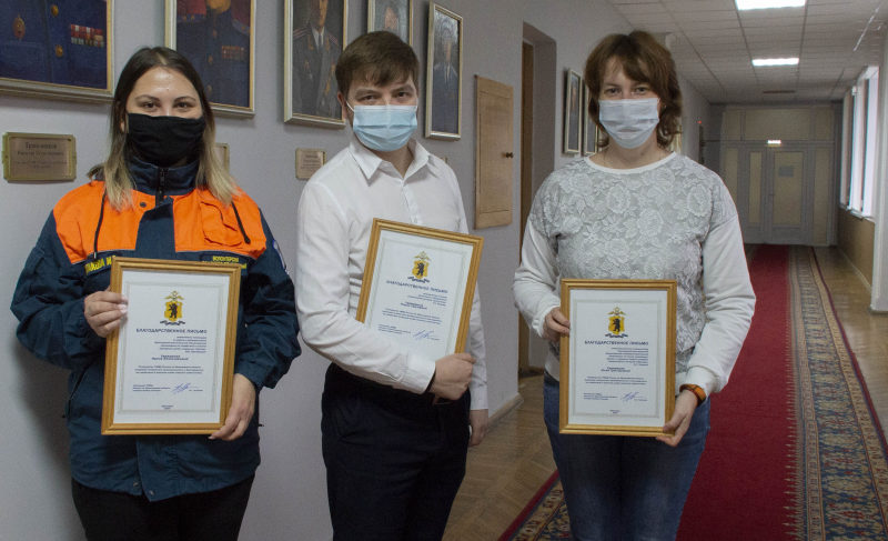 Полиция наградила волонтёров, участвовавших в поисках подозреваемого в убийстве сестёр из Рыбинска