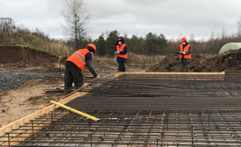 В Тихменеве начали строить очистные. Работы рассчитаны на два года