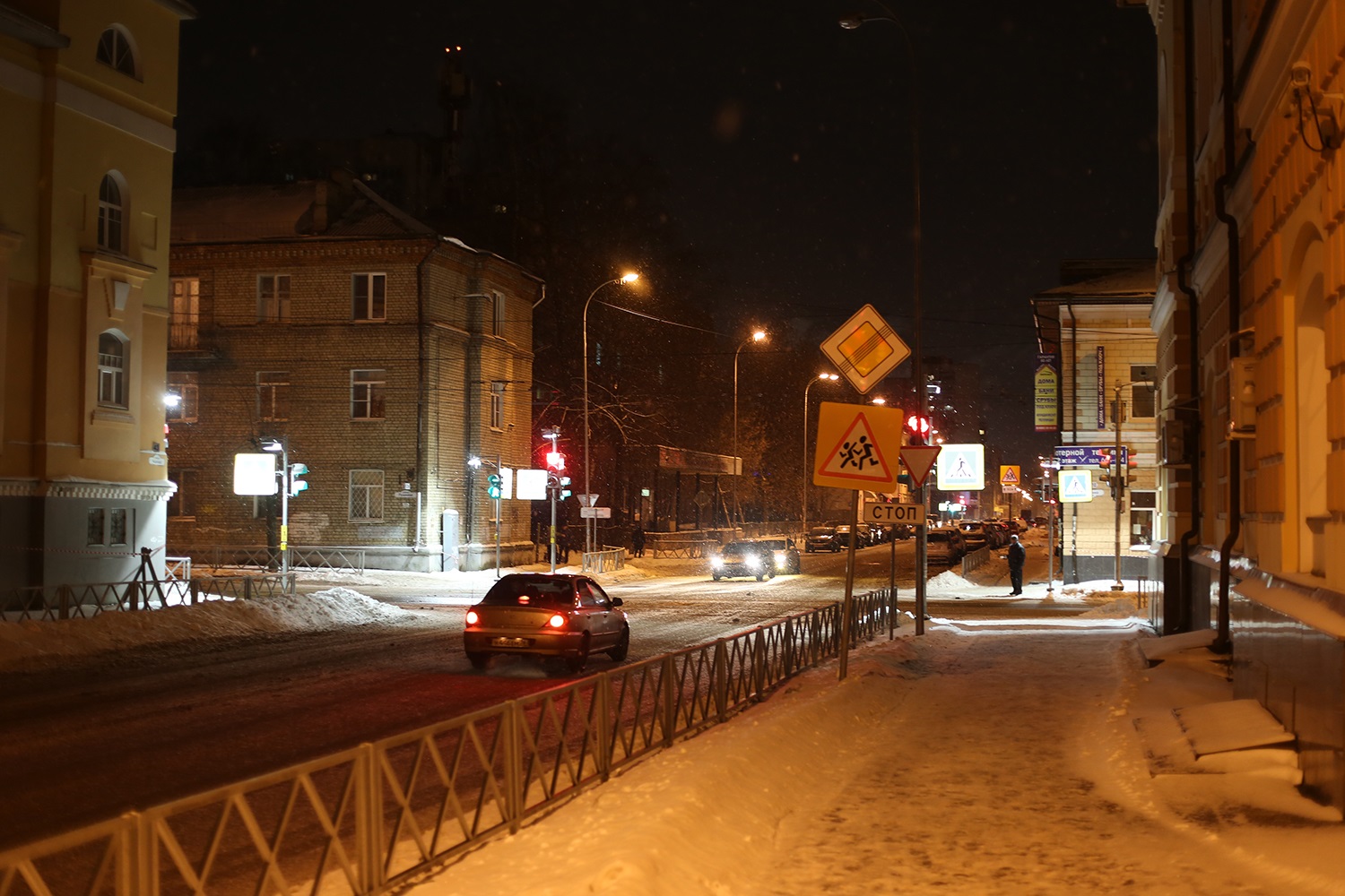 пригород лос анджелес ночью. подворотни лос анджелес. порвоо финляндия зимой. небольшой городок сияющий огнями. картинки маленький красивый город.