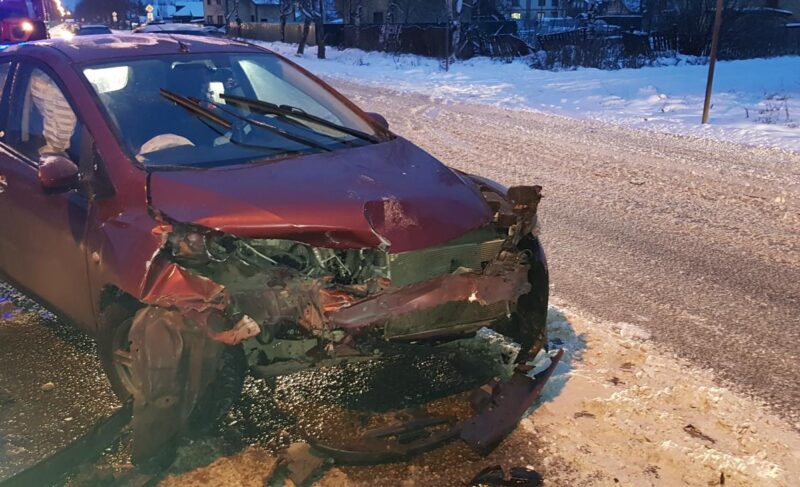 В ДТП на Переборском тракте пострадали две женщины и ребёнок
