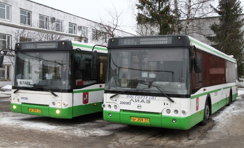 В Рыбинск приехали пять автобусов из Москвы